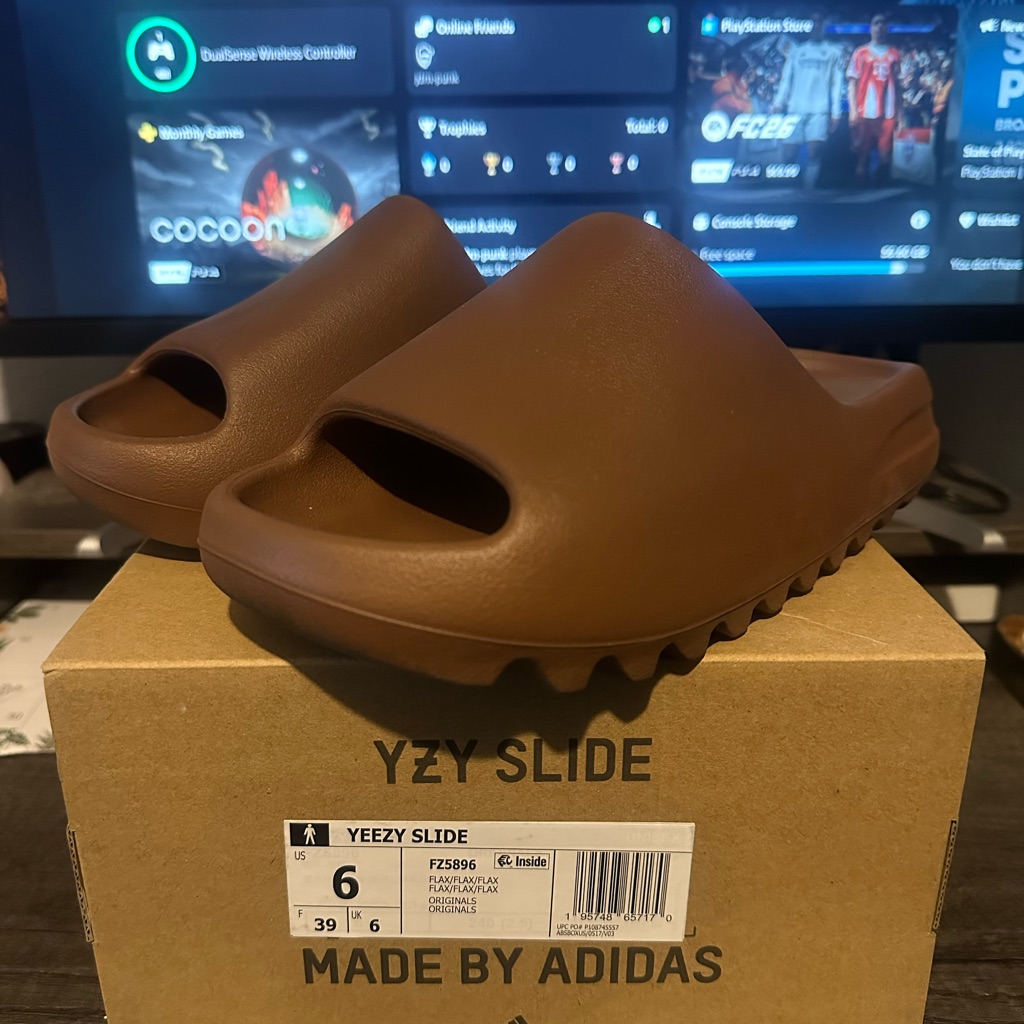 Adidas Yzy Slide In Flax